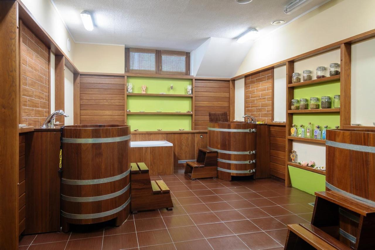 Wellness Hotel Pod Kycmolem Horní Lomná Buitenkant foto