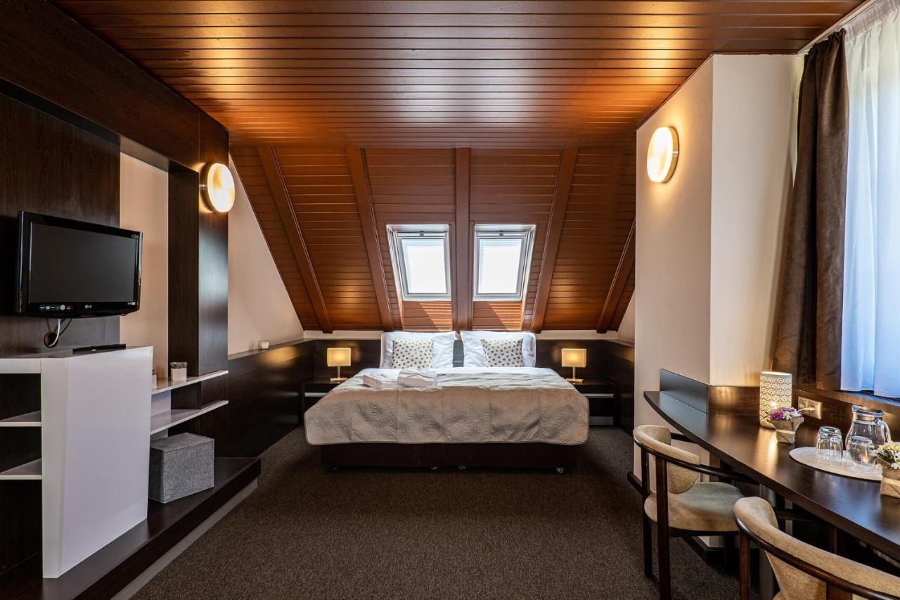 Wellness Hotel Pod Kycmolem Horní Lomná Buitenkant foto