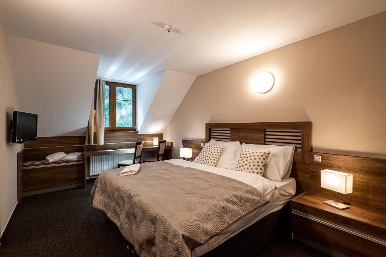 Wellness Hotel Pod Kycmolem Horní Lomná Buitenkant foto