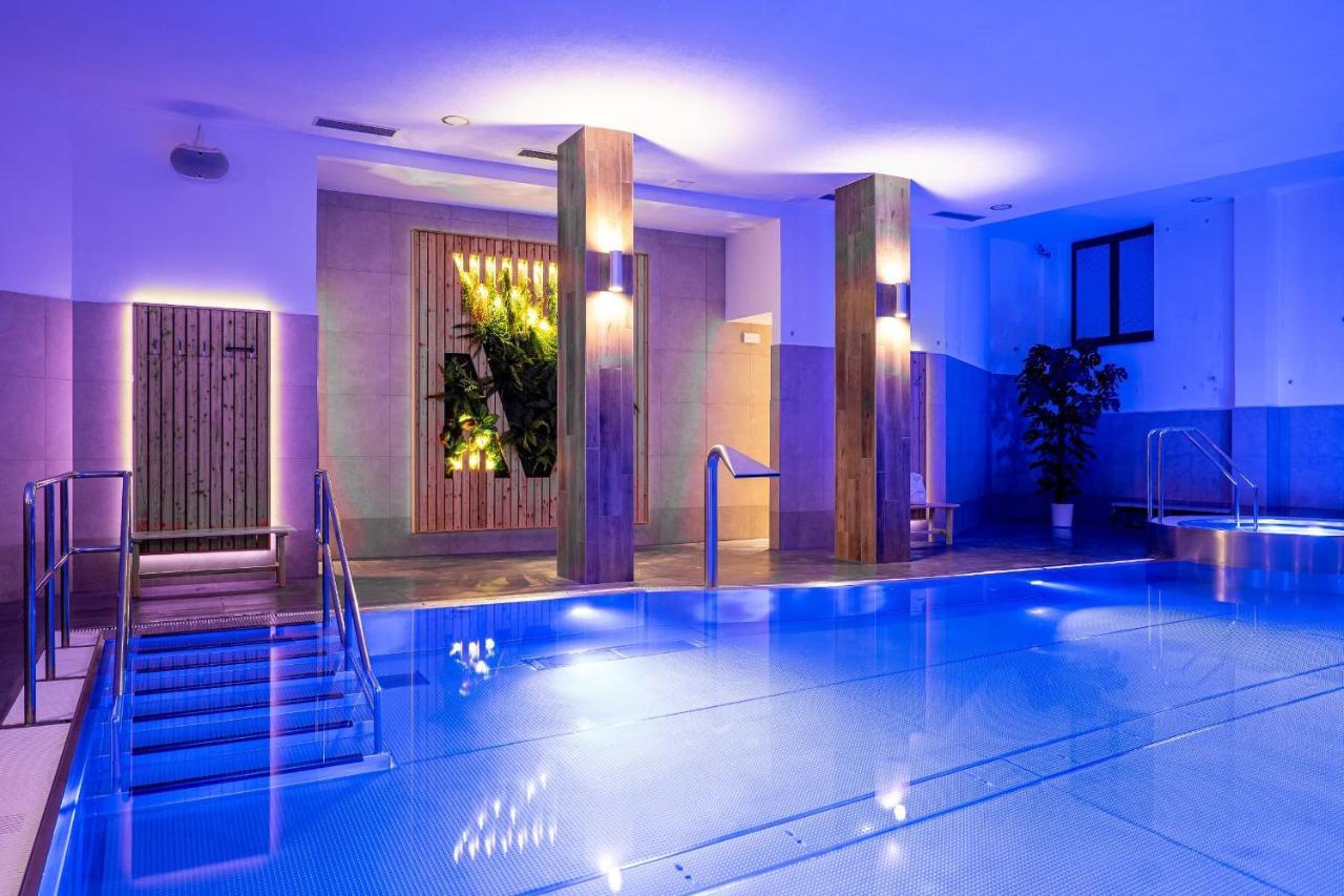 Wellness Hotel Pod Kycmolem Horní Lomná Buitenkant foto